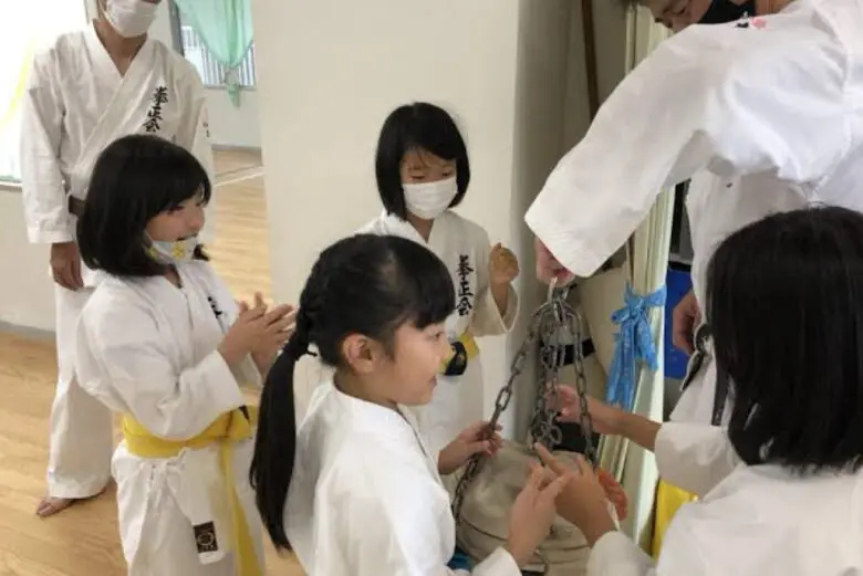 空手は男の子向け?女の子にもおすすめの理由とは|府中市人気の子供空手教室国際武道連合会勇士會館CloverHill府中空手道場 45 phonto 198