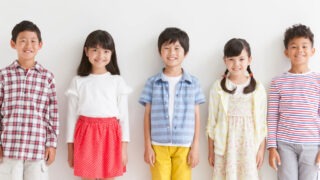 phonto 【公式】教育複合施設CloverHill府中 | 総合教育型民間学童保育・認可外保育・多彩な習い事 | 府中市で考える「小学生の放課後」── CloverHillが実現する学びと成長の新しいかたち